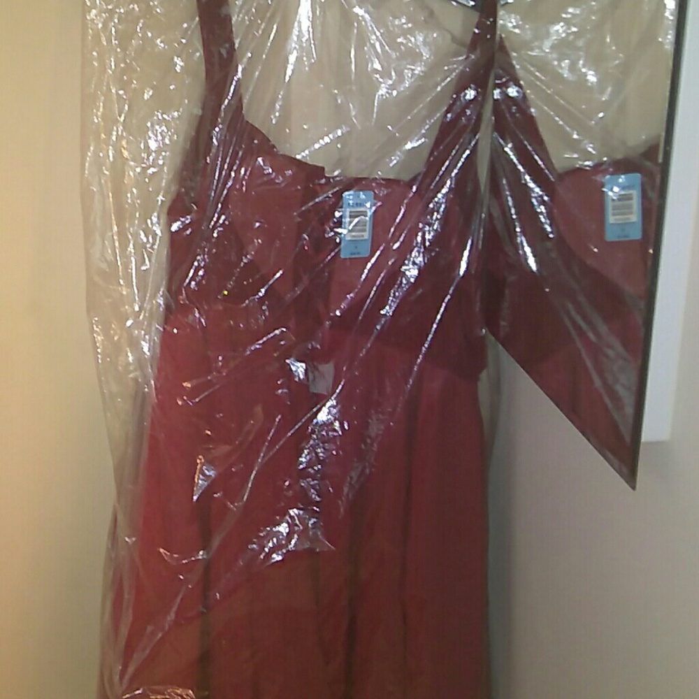 Dress - Picture 3 of 4